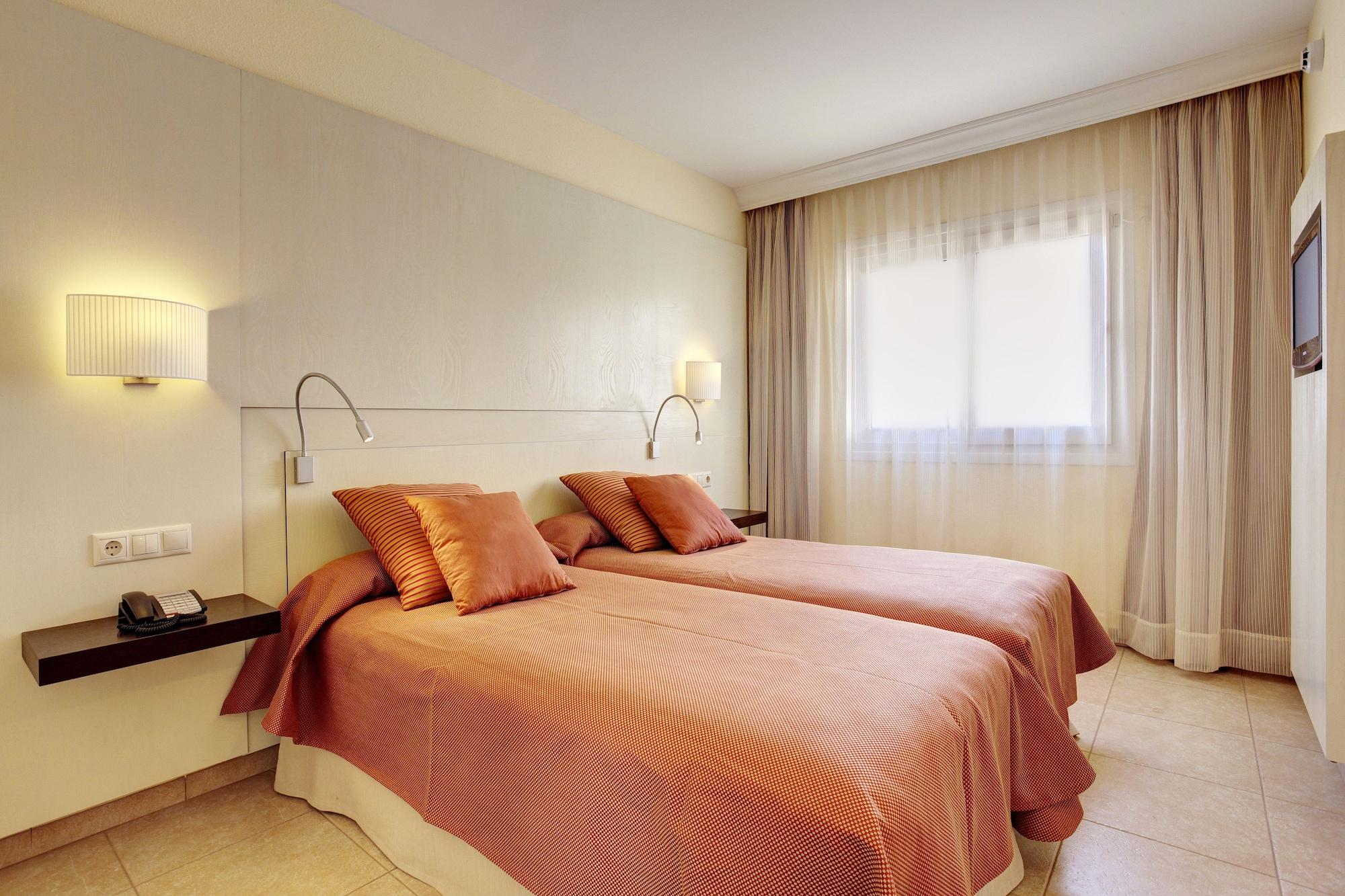 Grupotel Tamariscos シウタデリャ エクステリア 写真