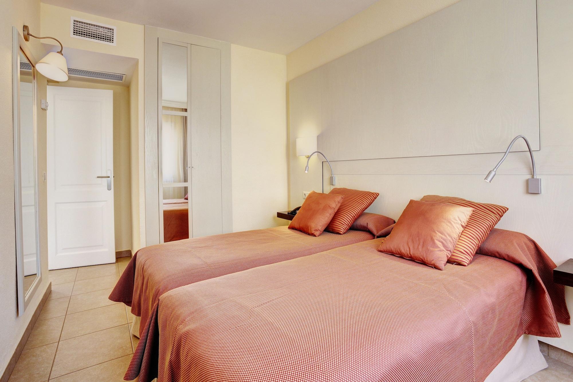 Grupotel Tamariscos シウタデリャ エクステリア 写真