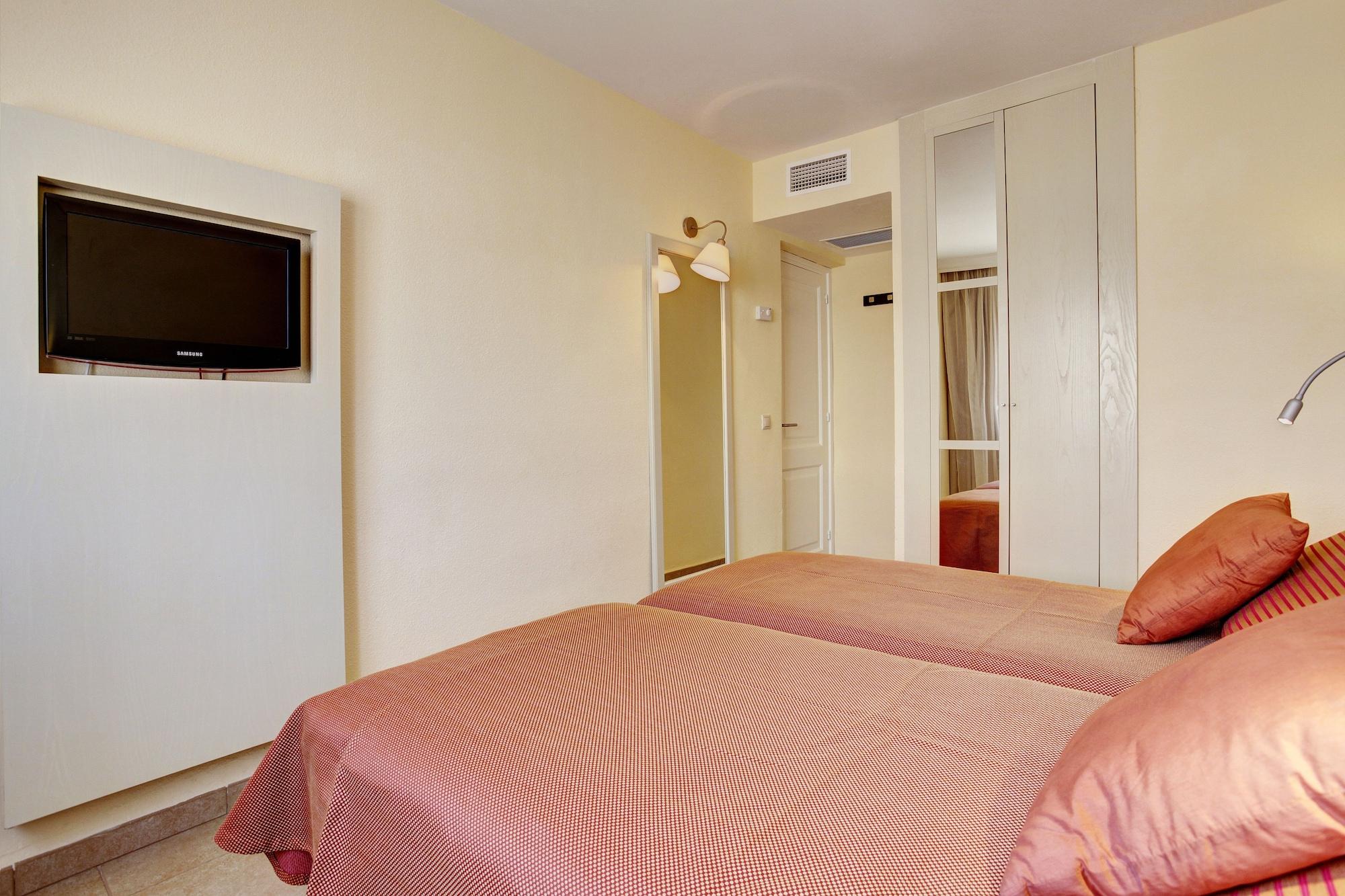 Grupotel Tamariscos シウタデリャ エクステリア 写真